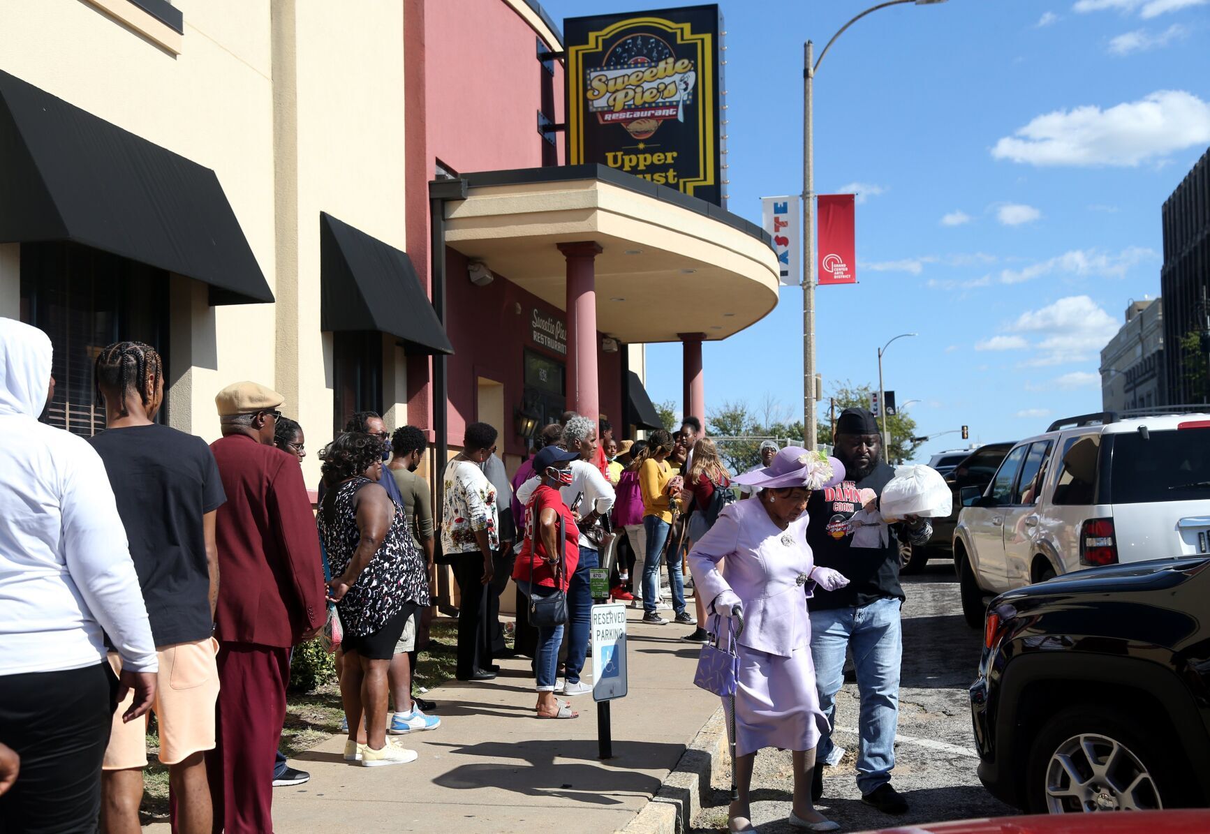 Sweetie Pie’s serves its last plate in St. Louis. ‘I hope she reopens,’ one diner says.